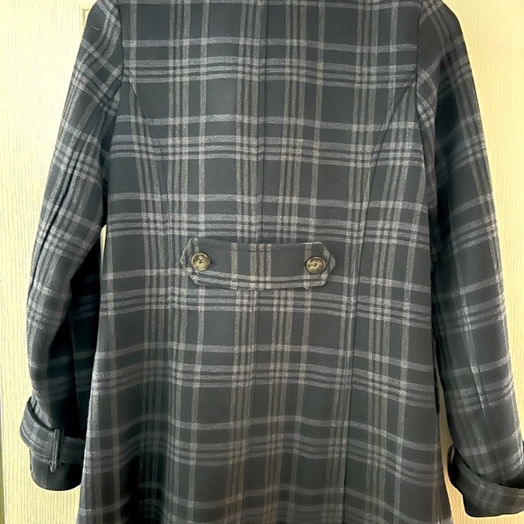 NWOT Daniel Hechter coat - Picture 2 of 4